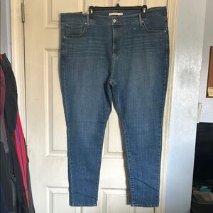 Levi's Women's Skinny Jeans - Dark Blue